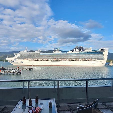Cairns Waterfront Luxury At Harbourlights Apartment Bagian luar foto