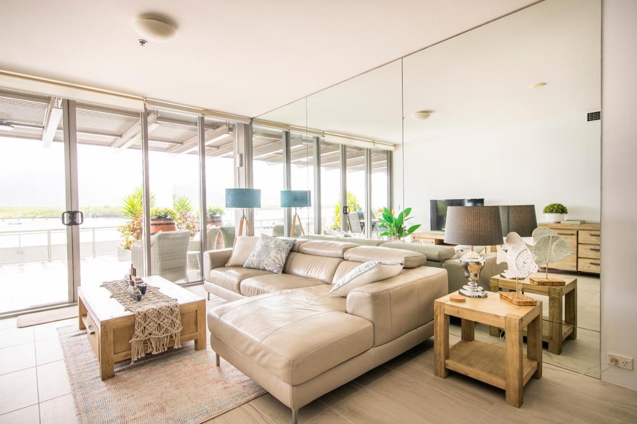 Cairns Waterfront Luxury At Harbourlights Apartment Bagian luar foto