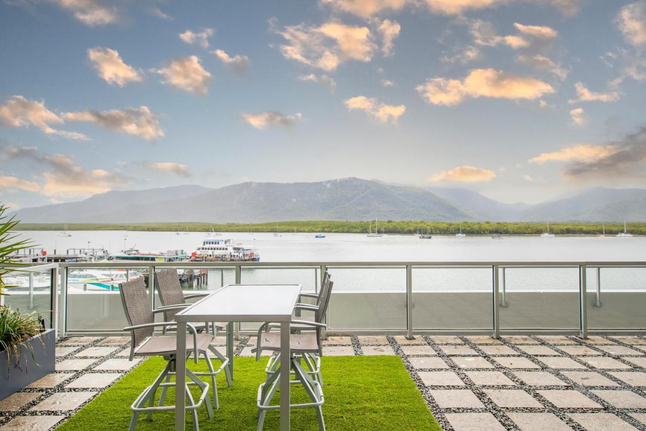 Cairns Waterfront Luxury At Harbourlights Apartment Bagian luar foto
