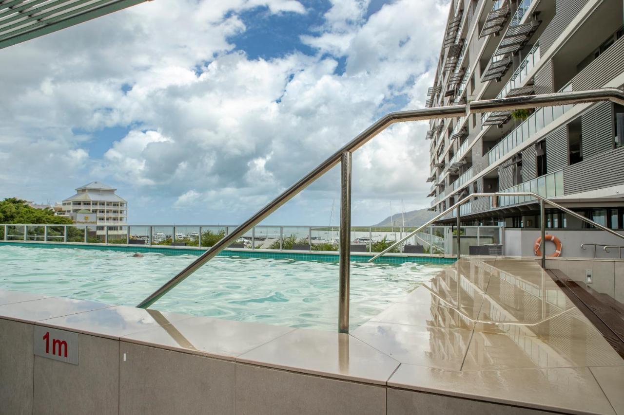 Cairns Waterfront Luxury At Harbourlights Apartment Bagian luar foto